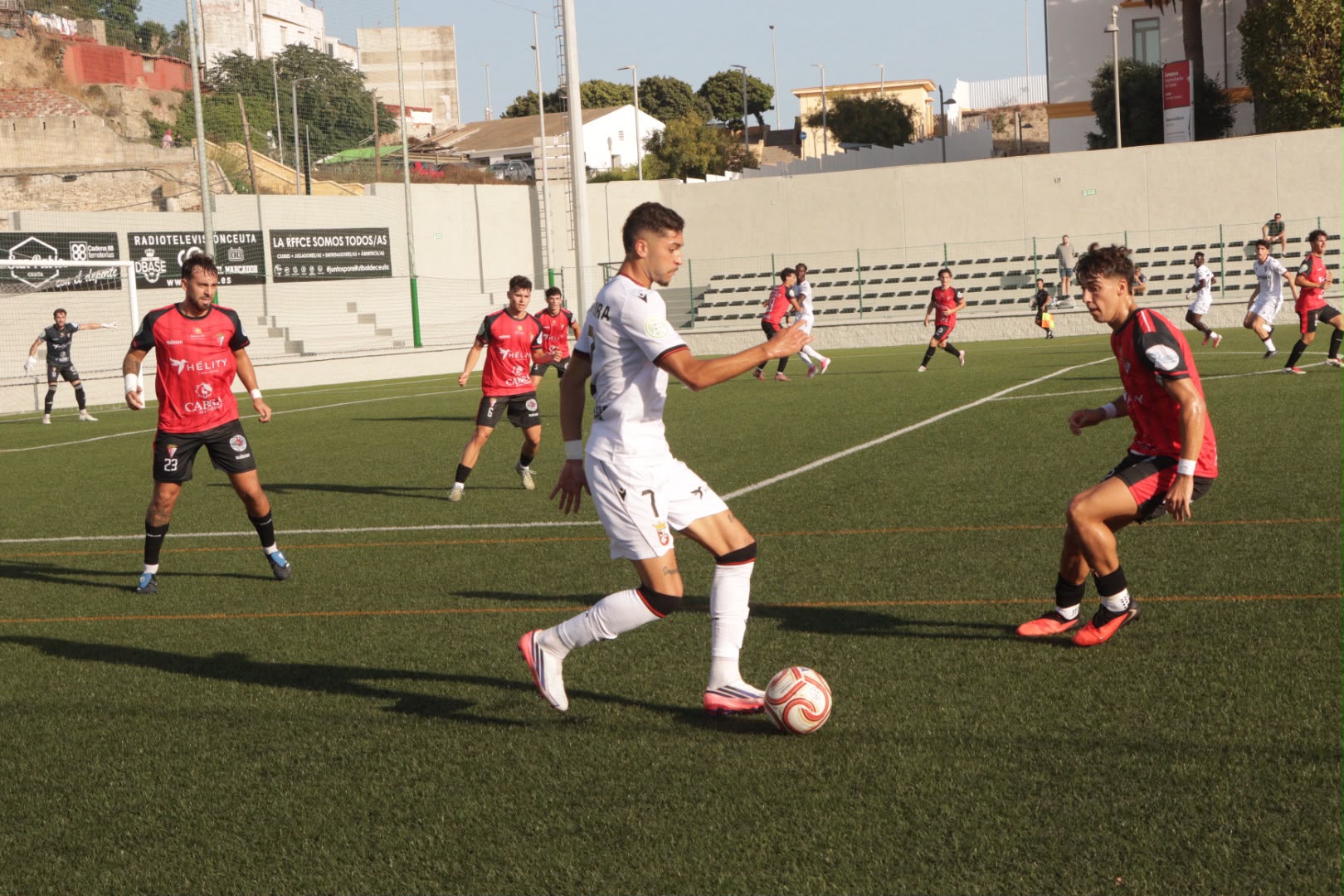 1-3: El Ceuta B se estrella contra el Egabrense en su estreno en casa